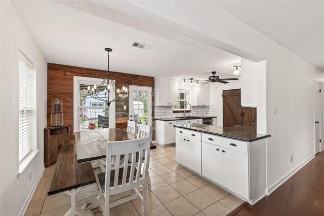 31915 Debbi Lane, Magnolia, TX 77355