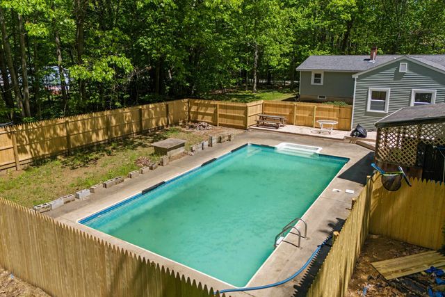 125 Blackwater Road, Rochester, NH 03867