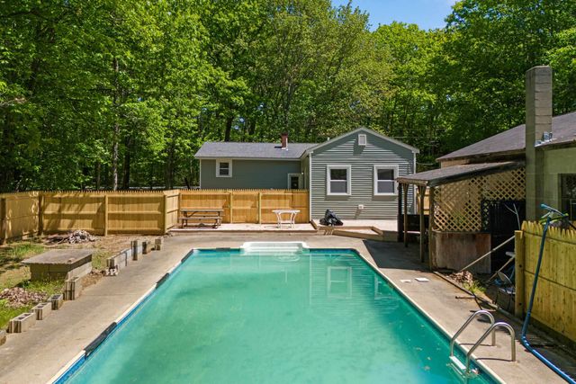 125 Blackwater Road, Rochester, NH 03867