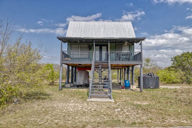 1974 FM 1120, Leakey, TX 78873