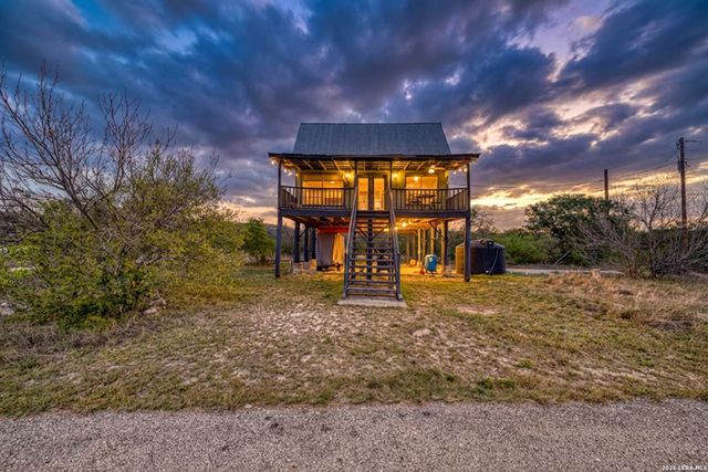 1974 FM 1120, Leakey, TX 78873