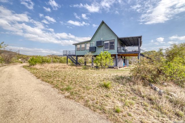 1974 FM 1120, Leakey, TX 78873