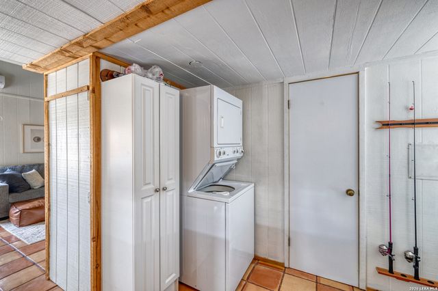 1974 FM 1120, Leakey, TX 78873