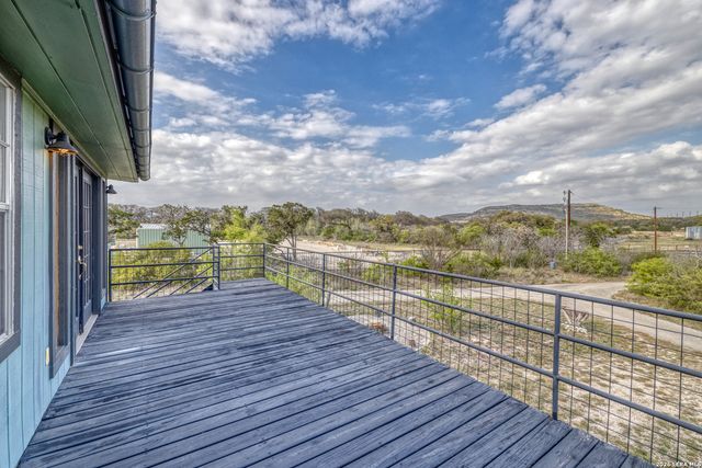 1974 FM 1120, Leakey, TX 78873