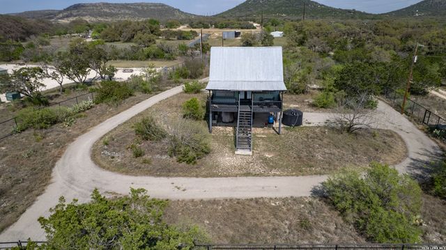 1974 FM 1120, Leakey, TX 78873