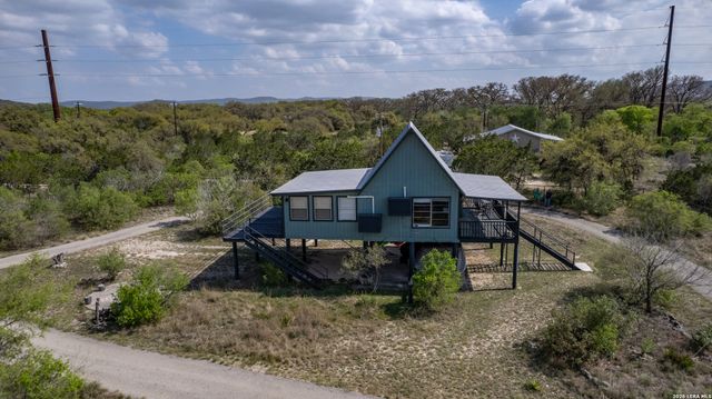 1974 FM 1120, Leakey, TX 78873