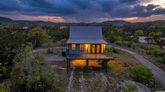 1974 FM 1120, Leakey, TX 78873