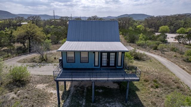 1974 FM 1120, Leakey, TX 78873