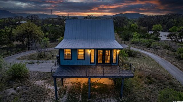 1974 FM 1120, Leakey, TX 78873