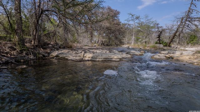 1974 FM 1120, Leakey, TX 78873