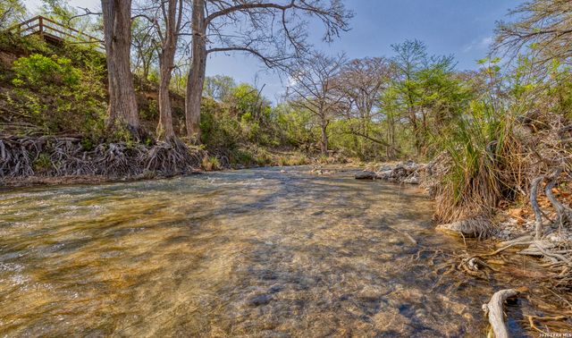 1974 FM 1120, Leakey, TX 78873