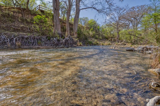 1974 FM 1120, Leakey, TX 78873