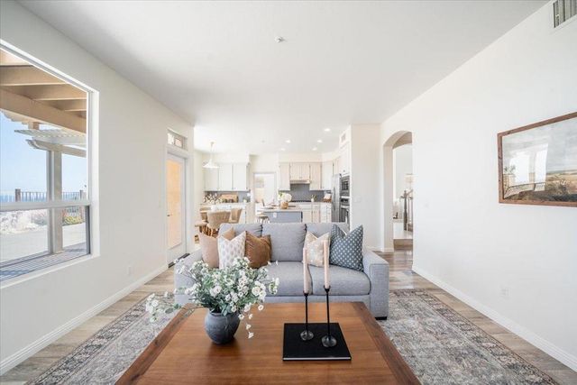 2283 Rock View Glen, Escondido, CA 92026