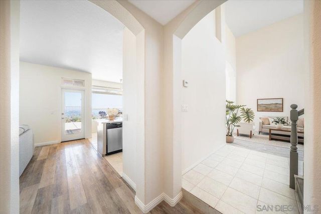 2283 Rock View Glen, Escondido, CA 92026