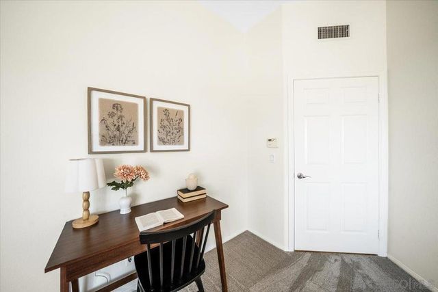 2283 Rock View Glen, Escondido, CA 92026