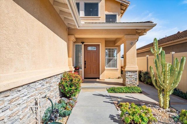 2283 Rock View Glen, Escondido, CA 92026