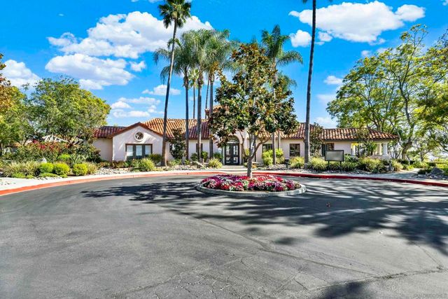 2283 Rock View Glen, Escondido, CA 92026