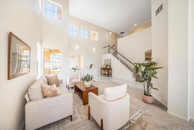 2283 Rock View Glen, Escondido, CA 92026