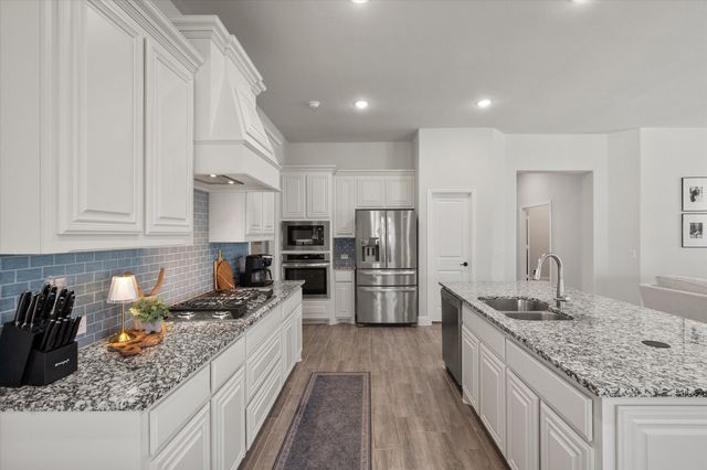 2406 Warrington Place, Mansfield, TX 76084