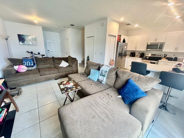 20626 NE 5th Place 20626, Miami, FL 33179