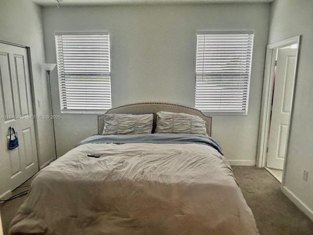 20626 NE 5th Place 20626, Miami, FL 33179