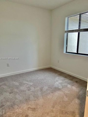 20626 NE 5th Place 20626, Miami, FL 33179