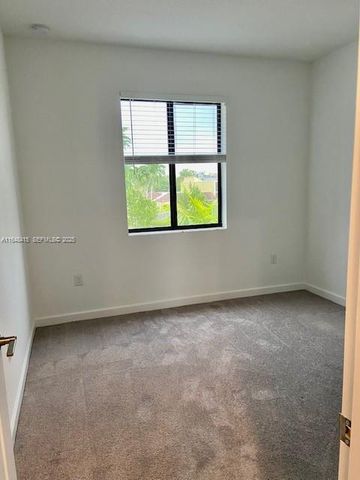 20626 NE 5th Place 20626, Miami, FL 33179