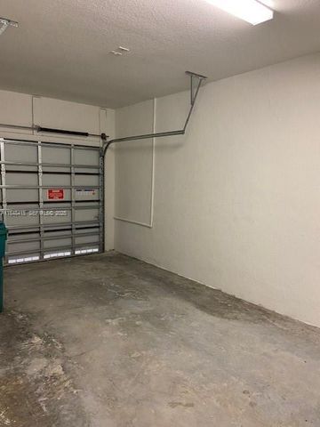 20626 NE 5th Place 20626, Miami, FL 33179