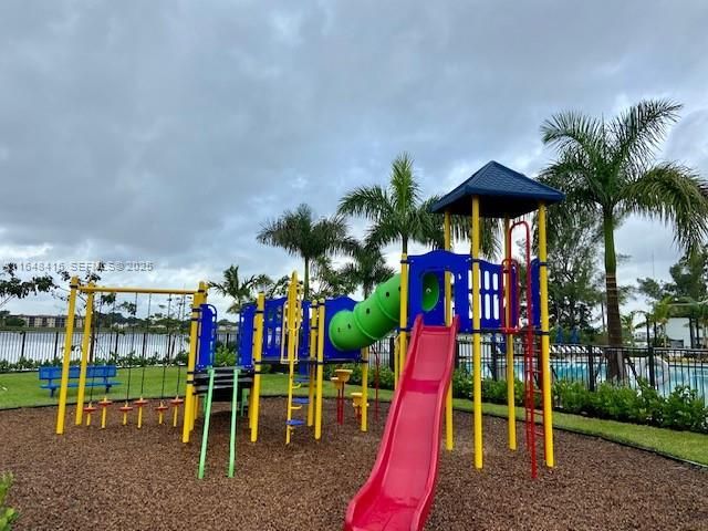 20626 NE 5th Place 20626, Miami, FL 33179