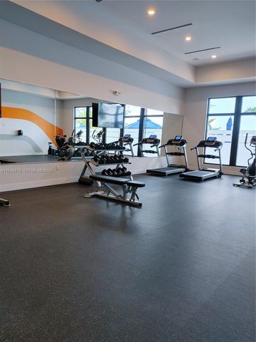 20626 NE 5th Place 20626, Miami, FL 33179