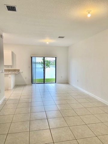 20626 NE 5th Place 20626, Miami, FL 33179