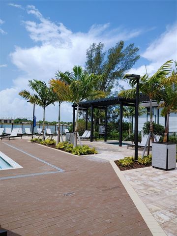 20626 NE 5th Place 20626, Miami, FL 33179