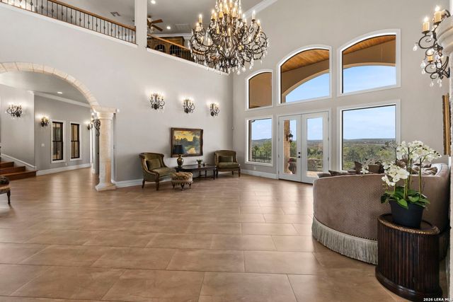 6762 MANOR HL, San Antonio, TX 78257