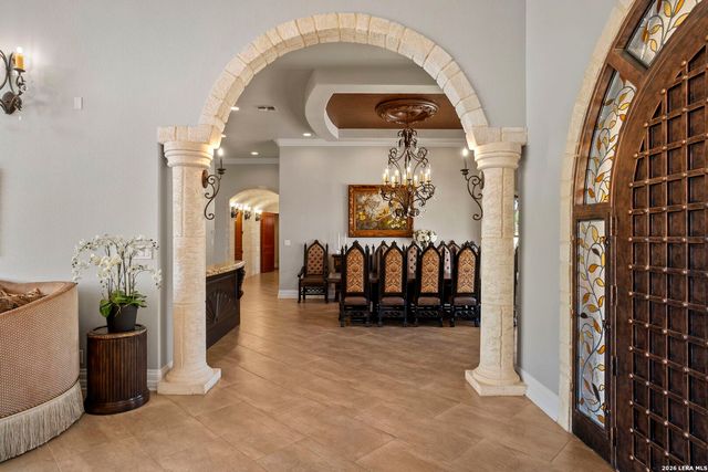 6762 MANOR HL, San Antonio, TX 78257