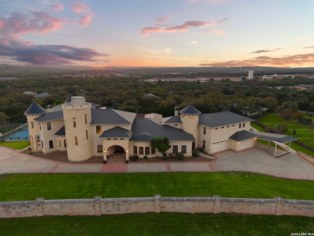 6762 MANOR HL, San Antonio, TX 78257