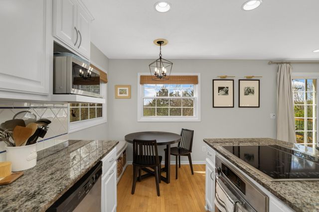 6440 Duck Lake Road, Eden Prairie, MN 55346