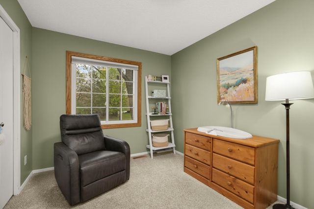 6440 Duck Lake Road, Eden Prairie, MN 55346
