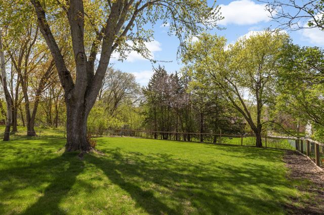 6440 Duck Lake Road, Eden Prairie, MN 55346