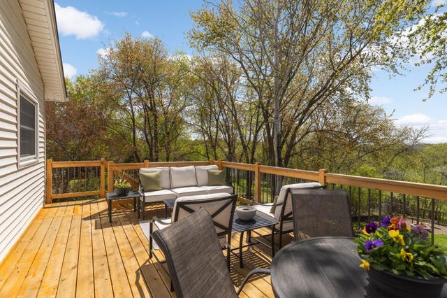 6440 Duck Lake Road, Eden Prairie, MN 55346