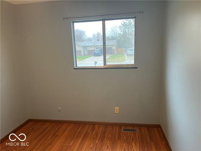458 Sayre Drive, Greenwood, IN 46143