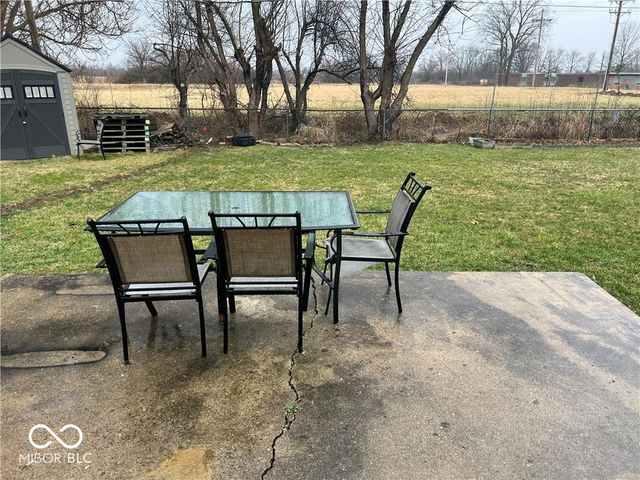 458 Sayre Drive, Greenwood, IN 46143