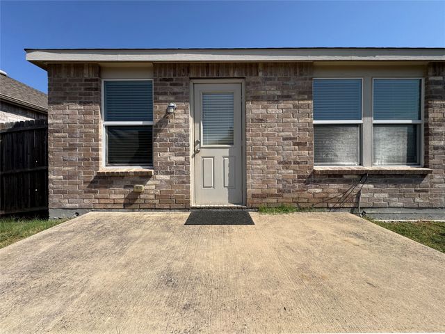 3020 Manuel Creek Drive, Little Elm, TX 75068