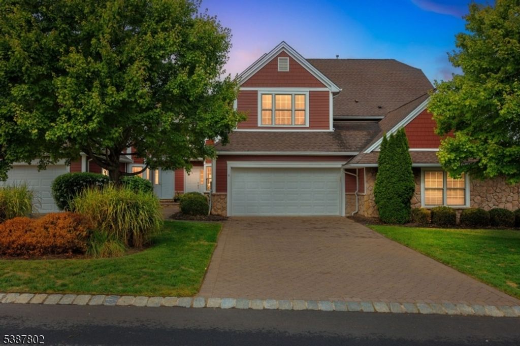 9 Rockhall Ct, Hardyston Twp., NJ 07419