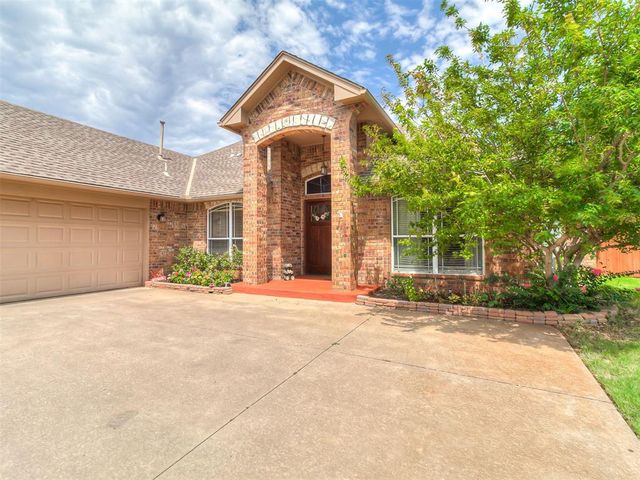 16008 Ledge Lane, Edmond, OK 73013