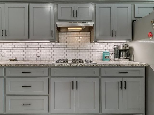 16008 Ledge Lane, Edmond, OK 73013