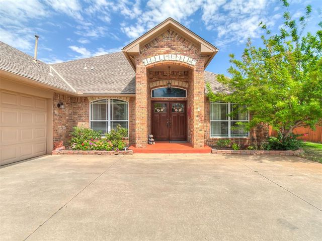16008 Ledge Lane, Edmond, OK 73013