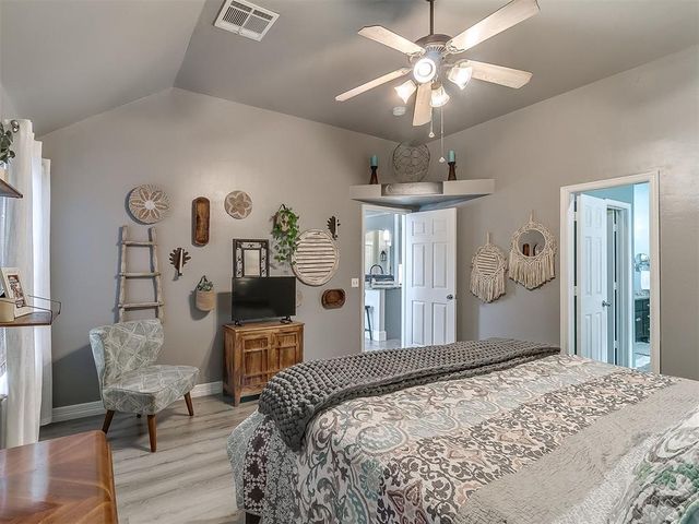 16008 Ledge Lane, Edmond, OK 73013