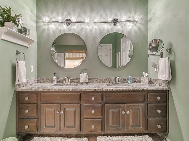 16008 Ledge Lane, Edmond, OK 73013