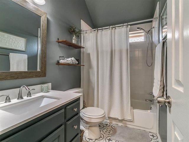 16008 Ledge Lane, Edmond, OK 73013