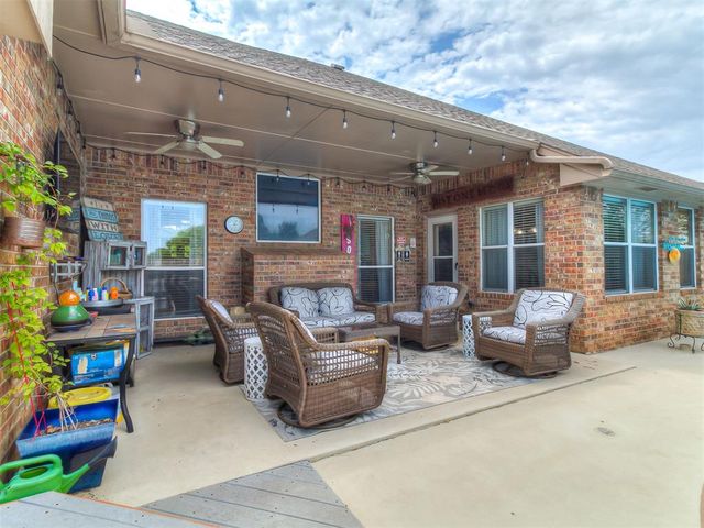 16008 Ledge Lane, Edmond, OK 73013